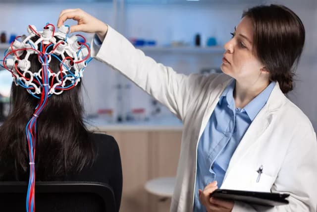 Neurolog czym się zajmuje – poznaj jego rolę i najczęstsze choroby